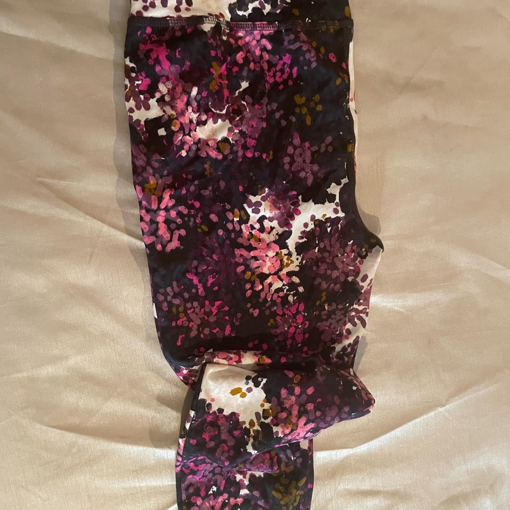 Workout pants - Picture 3 of 7